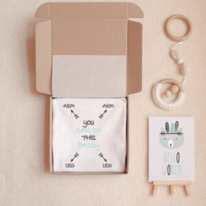 Geschenk zur Geburt personalisiertes Geschenk Baby Geschenk Geburtsgeschenk Geschenk für Neugeborene personalisiertes Babygeschenk Geschenk mit Namen Geburtsdatum Geschenk individuelles Geschenk Baby Baby Andenken Erinnerung an die Geburt personalisierte Kuscheldecke Babydecke mit Namen personalisiertes Stofftier