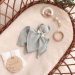 Personalisierte Geschenke für Babys, Personalisierte Geschenke für Neugeborene, Personalisierte Geschenke zur Geburt eines Kindes, Die besten Geschenke für Neugeborene, Originelle Geschenke für Babys mit Namen, Personalisierte Kinderdecke, Kinderdecke mit Namen, Personalisierte Kinderdecke mit Namen für Neugeborene, Name auf der Decke, personalisierte Decke zur Taufe oder zum Geburtstag, Personalisierte schmusetuch, schmusetuch