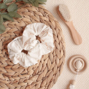 Personalisierte Geschenke für Babys, Personalisierte Geschenke für Neugeborene, Personalisierte Geschenke zur Geburt eines Kindes, Die besten Geschenke für Neugeborene, Originelle Geschenke für Babys mit Namen, Geschenk für Mama, Geschenk für die frischgebackene Mutter, scrunchie