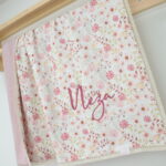 dekica, deka, personaliziriani pokloni, pokloni za bebe, roza, dekica za bebe, mekana dekica, personalizirana dekica, dekica s imenom