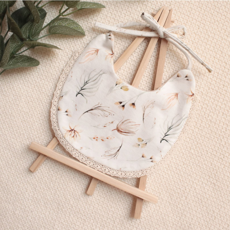 latzechen Personalisierte Geschenke für Babys, Personalisierte Geschenke für Neugeborene, Personalisierte Geschenke zur Geburt eines Kindes, Die besten Geschenke für Neugeborene, Originelle Geschenke für Babys mit Namen, Personalisierte Kinderdecke, Kinderdecke mit Namen, Personalisierte Kinderdecke mit Namen für Neugeborene, Name auf der Decke, personalisierte Decke zur Taufe oder zum Geburtstag, Personalisierte Lätzchen, baby Lätzchen