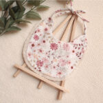 Personalisierte Geschenke für Babys, Personalisierte Geschenke für Neugeborene, Personalisierte Geschenke zur Geburt eines Kindes, Die besten Geschenke für Neugeborene, Originelle Geschenke für Babys mit Namen, Personalisierte Kinderdecke, Kinderdecke mit Namen, Personalisierte Kinderdecke mit Namen für Neugeborene, Name auf der Decke, personalisierte Decke zur Taufe oder zum Geburtstag, Personalisierte Lätzchen, baby Lätzchen