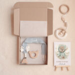 Geschenk zur Geburt personalisiertes Geschenk Baby Geschenk Geburtsgeschenk Geschenk für Neugeborene personalisiertes Babygeschenk Geschenk mit Namen Geburtsdatum Geschenk individuelles Geschenk Baby Baby Andenken Erinnerung an die Geburt personalisierte Kuscheldecke Babydecke mit Namen personalisiertes Stofftier