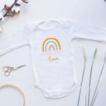 Personalisierte Geschenke für Babys, Personalisierte Geschenke für Neugeborene, Personalisierte Geschenke zur Geburt eines Kindes, Die besten Geschenke für Neugeborene, Originelle Geschenke für Babys mit Namen, babybody, Personalisierter Babybody, Babybody mit Namen