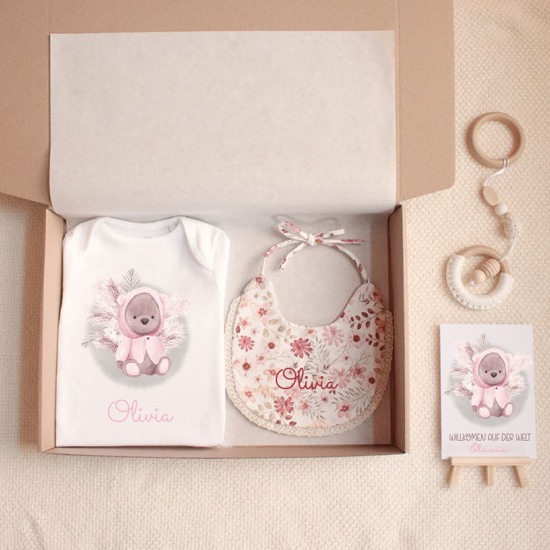 srčkana-medvedka Geschenk zur Geburt personalisiertes Geschenk Baby Geschenk Geburtsgeschenk Geschenk für Neugeborene personalisiertes Babygeschenk Geschenk mit Namen Geburtsdatum Geschenk individuelles Geschenk Baby Baby Andenken Erinnerung an die Geburt personalisierte Kuscheldecke Babydecke mit Namen personalisiertes Stofftier