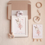 Geschenk zur Geburt personalisiertes Geschenk Baby Geschenk Geburtsgeschenk Geschenk für Neugeborene personalisiertes Babygeschenk Geschenk mit Namen Geburtsdatum Geschenk individuelles Geschenk Baby Baby Andenken Erinnerung an die Geburt personalisierte Kuscheldecke Babydecke mit Namen personalisiertes Stofftier