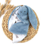 Personalisierte Geschenke für Babys, Personalisierte Geschenke für Neugeborene, Personalisierte Geschenke zur Geburt eines Kindes, Die besten Geschenke für Neugeborene, Originelle Geschenke für Babys mit Namen, Personalisierte Kinderdecke, Kinderdecke mit Namen, Personalisierte Kinderdecke mit Namen für Neugeborene, Name auf der Decke, personalisierte Decke zur Taufe oder zum Geburtstag, Personalisierter Schmusetuch, Schmusetuch