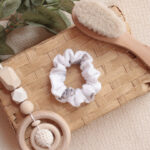 Personalisierte Geschenke für Babys, Personalisierte Geschenke für Neugeborene, Personalisierte Geschenke zur Geburt eines Kindes, Die besten Geschenke für Neugeborene, Originelle Geschenke für Babys mit Namen, Geschenk für Mama, Geschenk für die frischgebackene Mutter, scrunchie